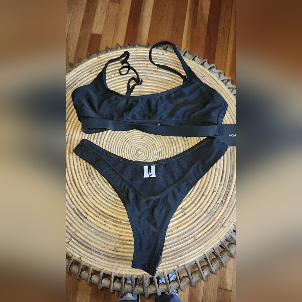 Fashion Nova Bikini (2 piece)